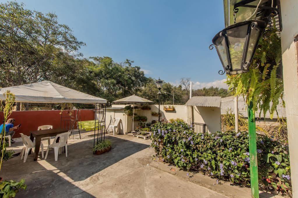 Posada De San Carlos La Calzada Antigua Bagian luar foto